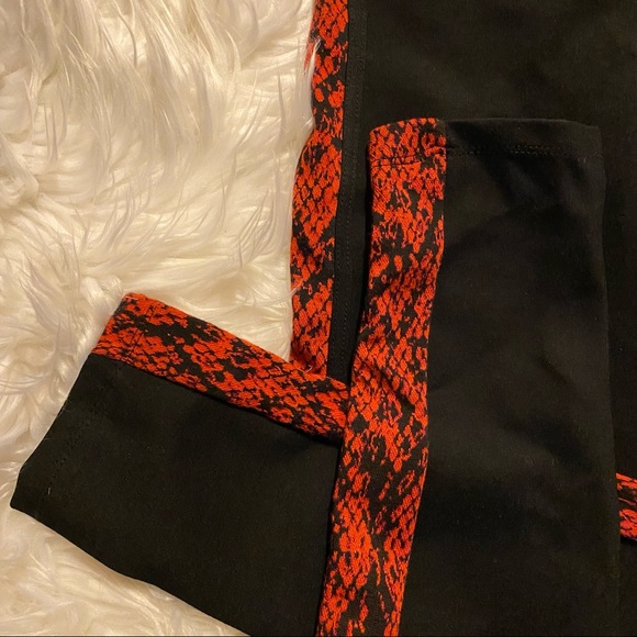 Zara Red & Black SnakeSkin Print Leggings NWT Med - Picture 5 of 9